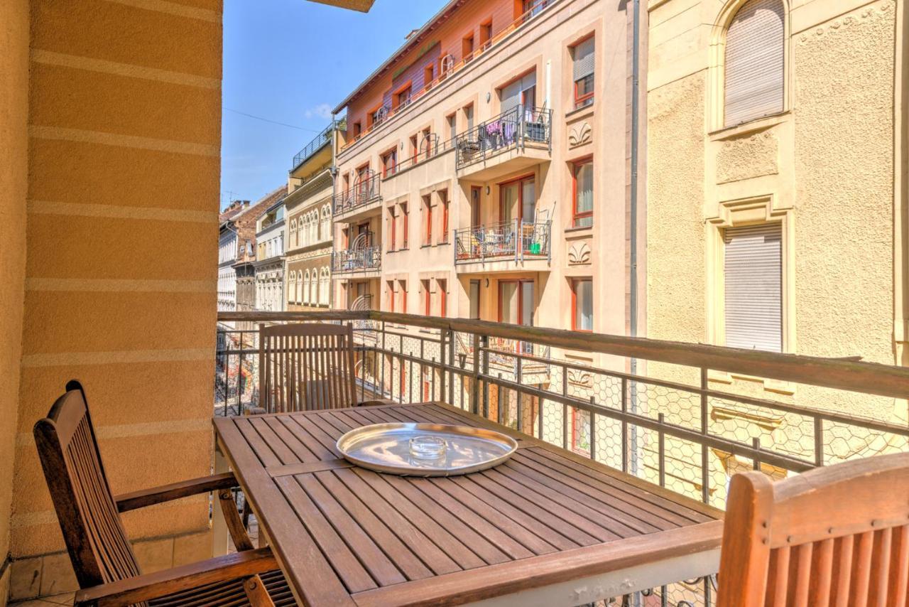 Central Downtown Apartments Budapest Exterior photo